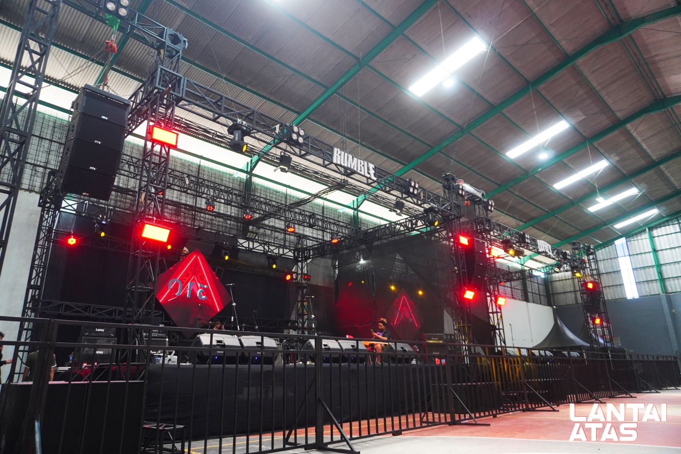 Dokumentasi Stage & Rigging oleh Lantai Atas Event Solution